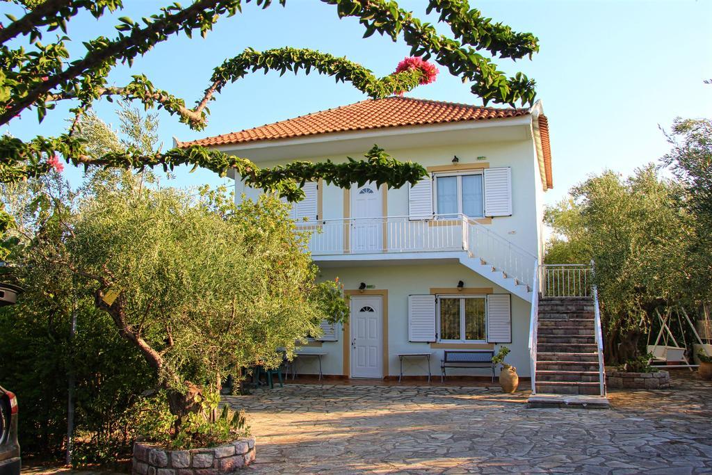 Eleni Houses Kompoi ภายนอก รูปภาพ